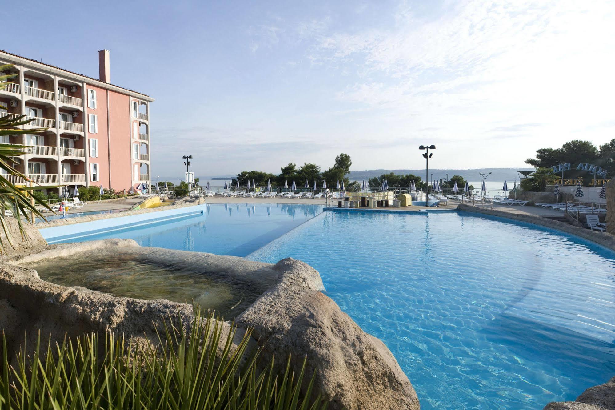 Hotel Aquapark Zusterna Koper Exterior foto